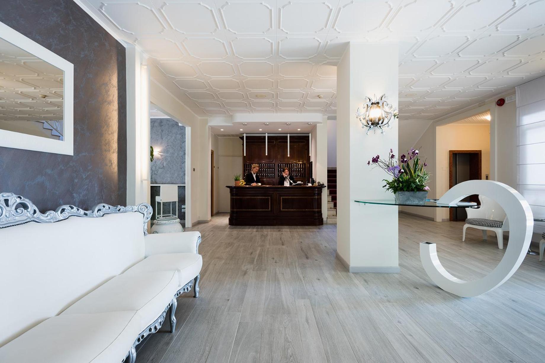 Olimpia Hotel & Aparthotel ビビオーネ エクステリア 写真